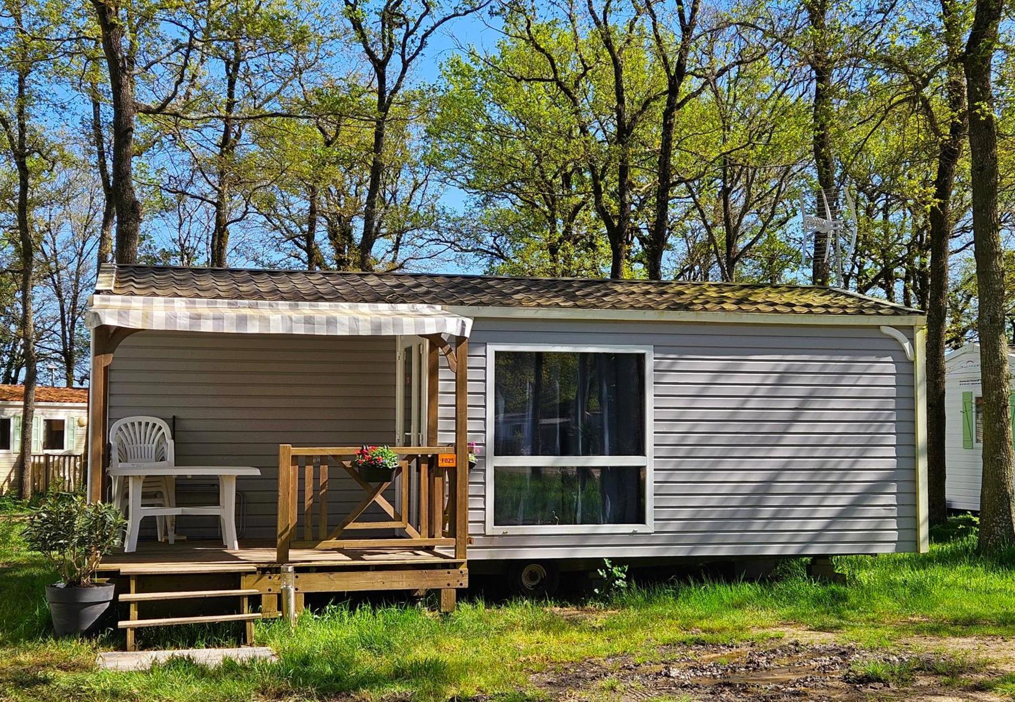 Campsite Cosy Equipe La Boissiere-de-Montaigu